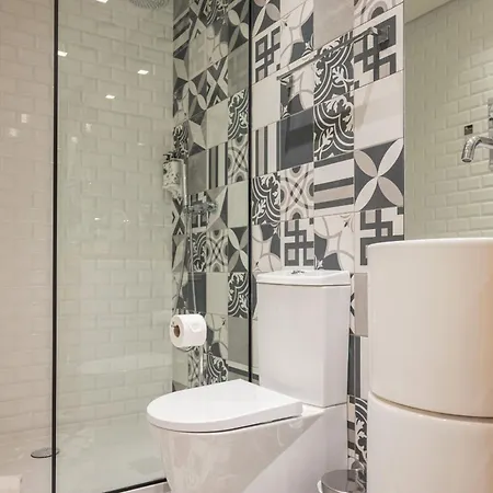 Modern Loft W Ac Downtown And Metro 포르투