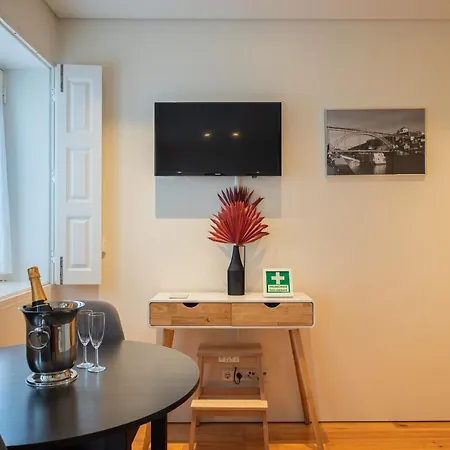 Modern Loft W Ac Downtown And Metro Apartment *